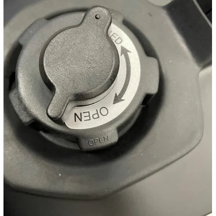 Autojack Petrol Generator Quiet Portable Suitcase Camping Inverter 800W 11 Autojack Petrol Generator Quiet Portable Suitcase Camping Inverter 800W - Image 9